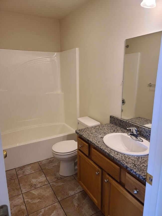 424 Viewpoint Way in Waynesboro, PA - Building Photo - Building Photo