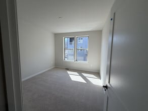 8652 Lovelace St, Unit 155 in Manassas, VA - Foto de edificio - Building Photo