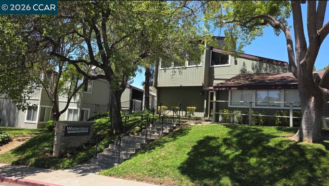 1333 N Camino Alto in Vallejo, CA - Building Photo