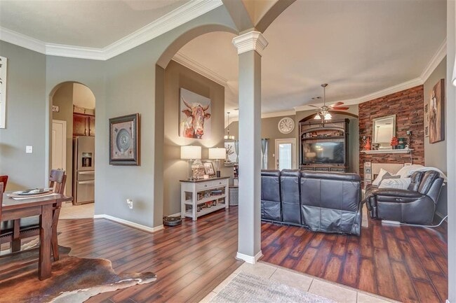 property at 23414 Goldking Cross Ct