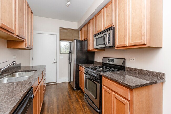 3455 N Wolcott Ave, Unit 3 in Chicago, IL - Building Photo - Building Photo