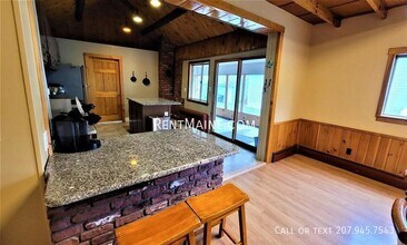 180 Fourth St. in Old Town, ME - Building Photo - Building Photo