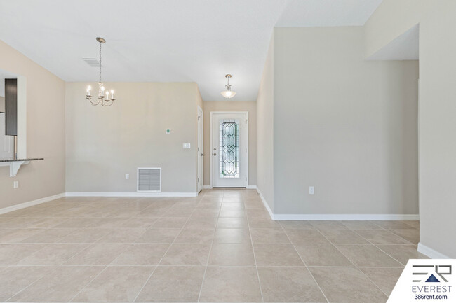 121 Laguna Forest Trail in Palm Coast, FL - Building Photo - Building Photo