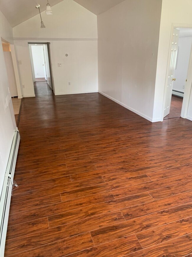 776 NY-284 in Westtown, NY - Building Photo - Building Photo