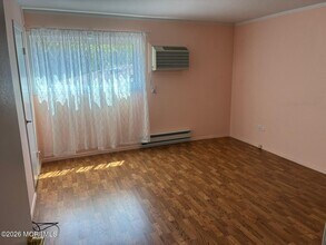131 Amberly Dr in Englishtown, NJ - Building Photo - Building Photo