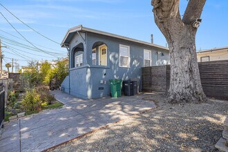 5040 Melrose Ave in Oakland, CA - Building Photo - Building Photo
