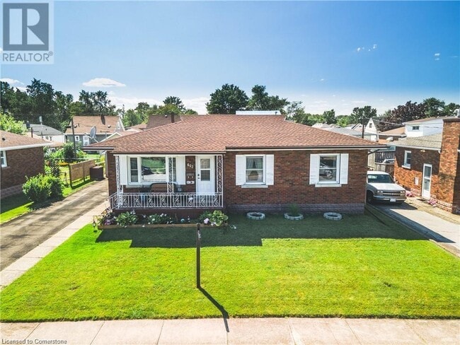 property at 662 Harriet St