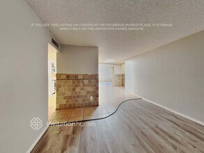 5141 W Larkspur Dr in Glendale, AZ - Foto de edificio - Building Photo