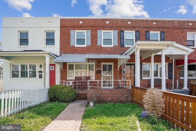 property at 525 E Duncan Ave