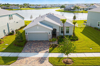 10346 SW Captiva Dr in Port St. Lucie, FL - Building Photo - Building Photo