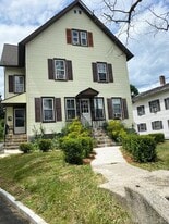 31 Lake Ave in Danbury, CT - Building Photo