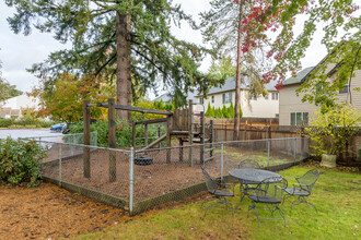 Sawyer Pointe in Scappoose, OR - Foto de edificio - Building Photo