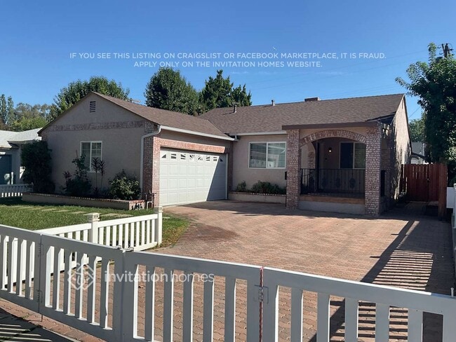 property at 6654 Capps Ave