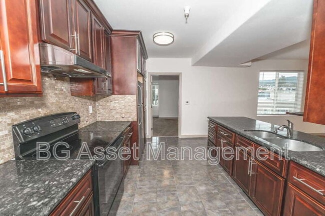 property at 1459 MacArthur Blvd