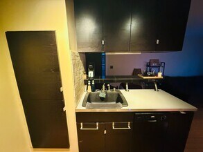 2434 Ozone Ct in Hermosa Beach, CA - Building Photo - Building Photo