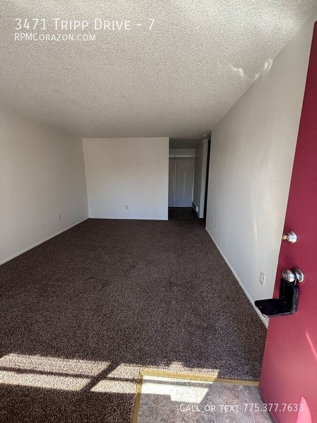 3471 Tripp Dr in Reno, NV - Building Photo - Building Photo