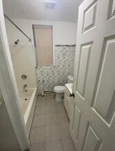 275 MANHATTAN Ave in Jersey City, NJ - Building Photo - Building Photo