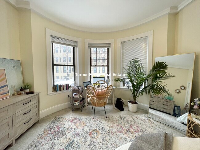 88 Saint Stephen St, Unit 1 in Boston, MA - Foto de edificio - Building Photo