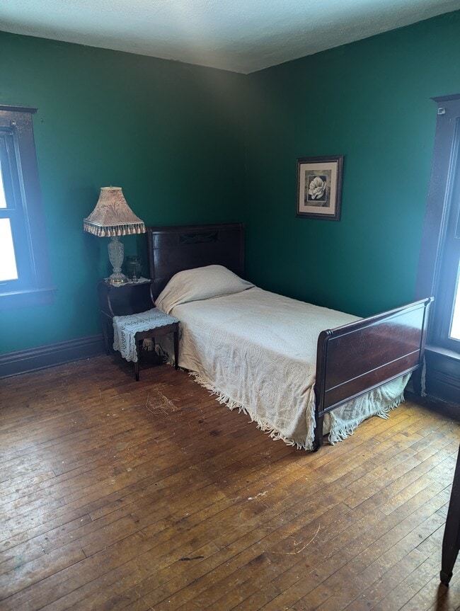 1711 N 3rd St, Unit The Green Room