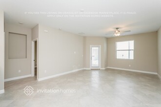 2883 Coach Manors Way in New Port Richey, FL - Building Photo - Building Photo