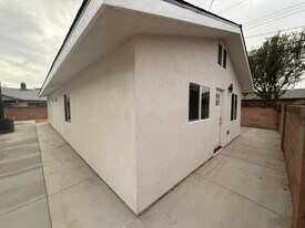9685 Blake Ave in Garden Grove, CA - Building Photo
