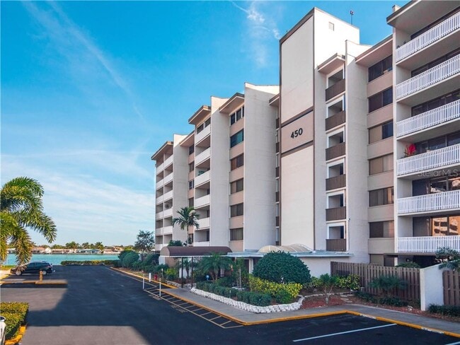 property at 450 Treasure Island Cswy