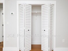 270 NE 191st St in Miami, FL - Building Photo - Building Photo