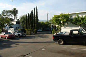 152- 1825 Chapala LLC in Santa Barbara, CA - Foto de edificio - Building Photo