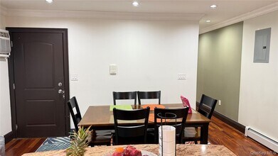 190-18 Woodhull Ave in Queens, NY - Building Photo - Building Photo