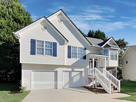 434 Hillcrest Cmns in Canton, GA - Building Photo