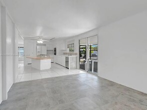 23017 Watergate Cir in Boca Raton, FL - Building Photo - Building Photo