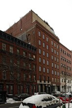 104 Charlton St in New York, NY - Building Photo - Building Photo
