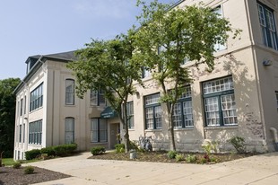 Parkesburg School Apartments in Parkesburg, PA - Building Photo