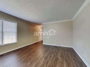 1205 Salem Crossing Rd in Kernersville, NC - Building Photo - Building Photo