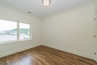 95 Bloomfield Ave in Caldwell, NJ - Building Photo - Building Photo