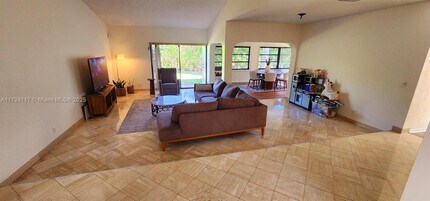 22310 Cameo Dr E in Boca Raton, FL - Building Photo - Building Photo