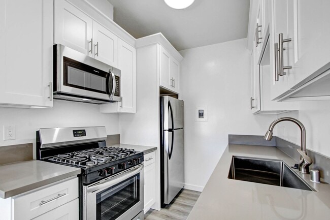 1010 Pico Blvd