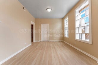 3328 W Chicago Ave in Chicago, IL - Building Photo - Building Photo