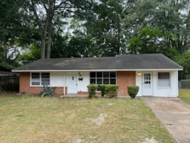 property at 3227 Willow Ln Dr