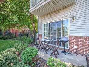 80 Lyon Ct in Jersey City, NJ - Building Photo - Building Photo