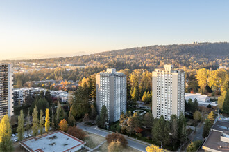 Erickson Tower in Burnaby, BC - Building Photo - Building Photo