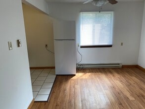 Northland Park Apartments in Sterling, IL - Building Photo - Building Photo