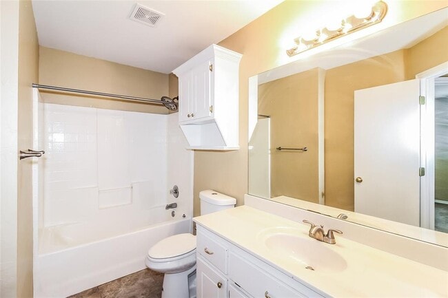 2916 SE 97th St in Oklahoma City, OK - Building Photo - Building Photo