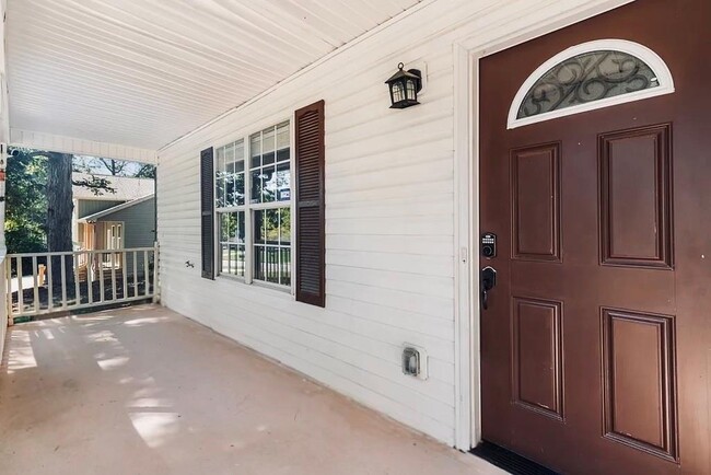 510 Mountainview Dr in Covington, GA - Building Photo - Building Photo