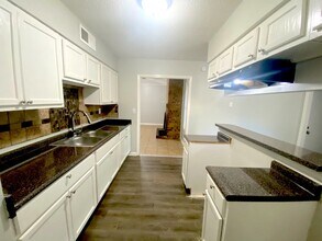 4335 Hallview Dr in Memphis, TN - Building Photo - Building Photo