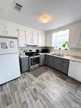 854 Amberway Dr, Unit 3-223 in Pensacola, FL - Foto de edificio - Building Photo