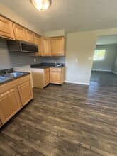 6185 Farmborough Dr in Dayton, OH - Building Photo - Building Photo