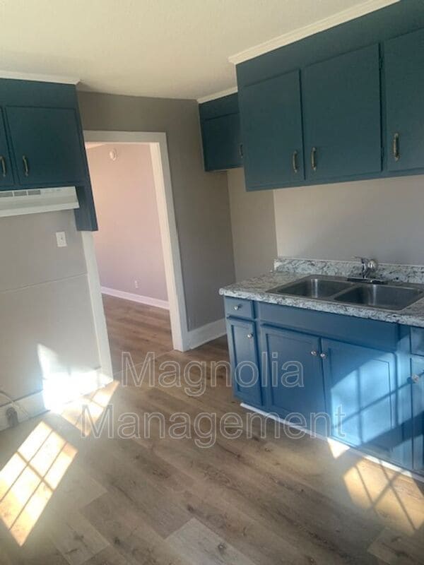 1825 Colonial Ave in Henderson, NC - Building Photo - Building Photo