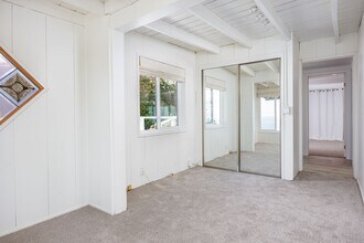 2260 Crestview Dr in Laguna Beach, CA - Building Photo - Building Photo