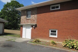 1425 NY-82 in Hopewell Junction, NY - Building Photo